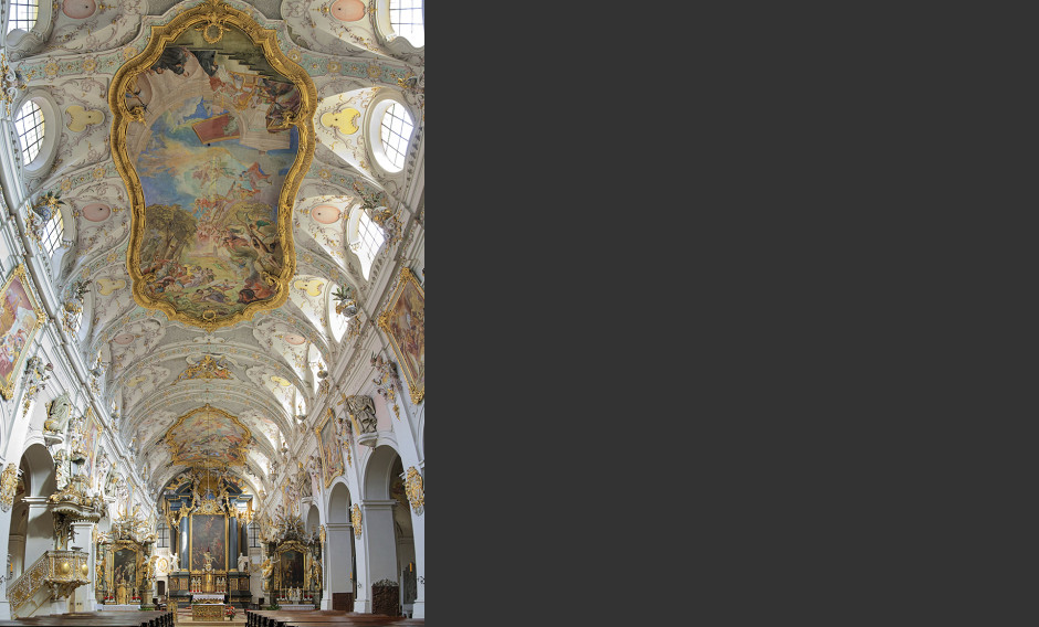 Innenansicht der Basilika von St. Emmeram in Regensburg