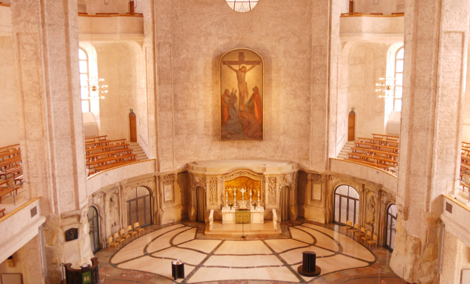 Kreuzkirche Dresden Blick in das Kirchenschiff der Kreuzkirche in Dresden