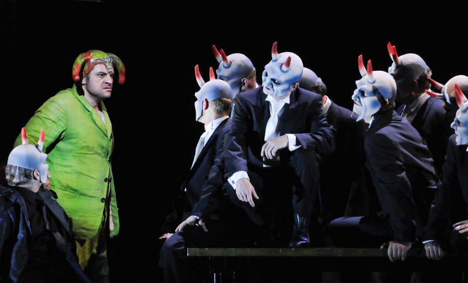 Szene aus "Rigoletto" an der Semperoper Dresden