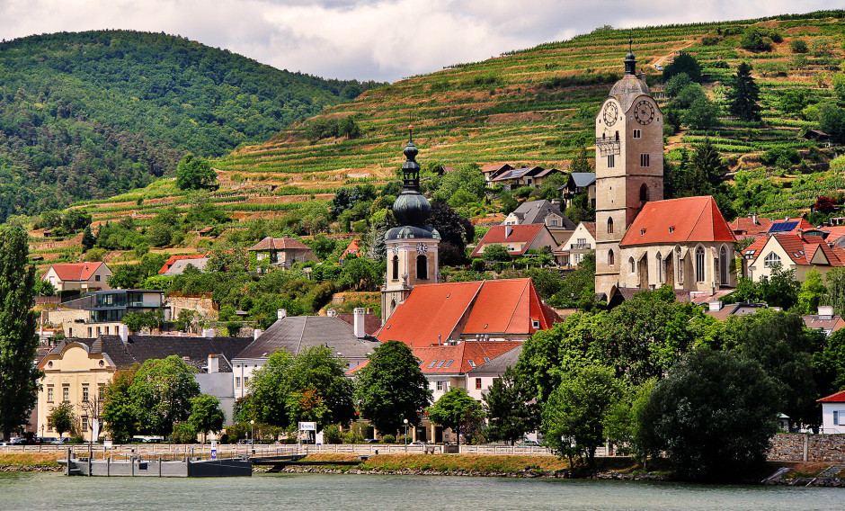 Krems Blick auf das pittoreske Krems von der Donau aus
