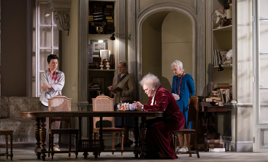 Szene aus "Elektra" an der Hamburger Staatsoper