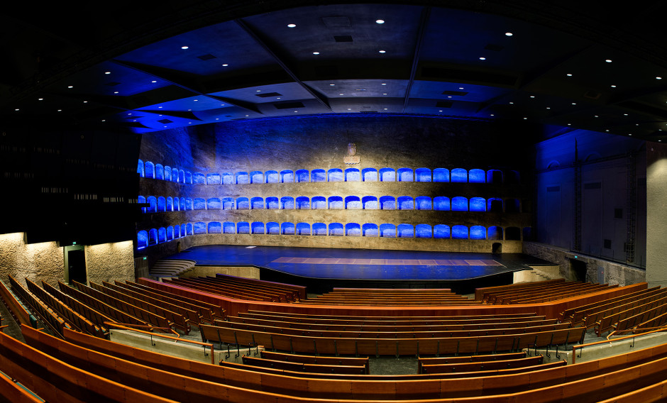 Zuschauerraum und Bühne der Felsenreitschule in Salzburg