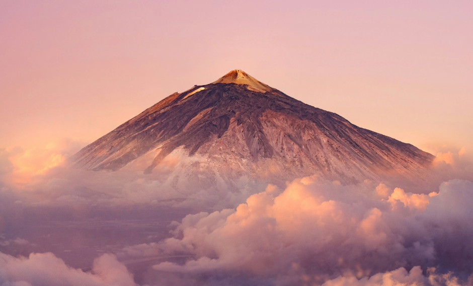 Blick auf den Teide auf Teneriffa im Morgenlicht