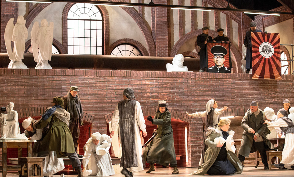 Szene aus "Norma" an der Staatsoper Unter den Linden