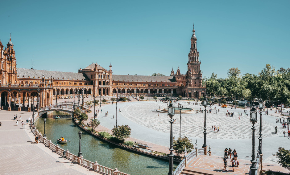 Blick auf die Plaza de España in Sevilla