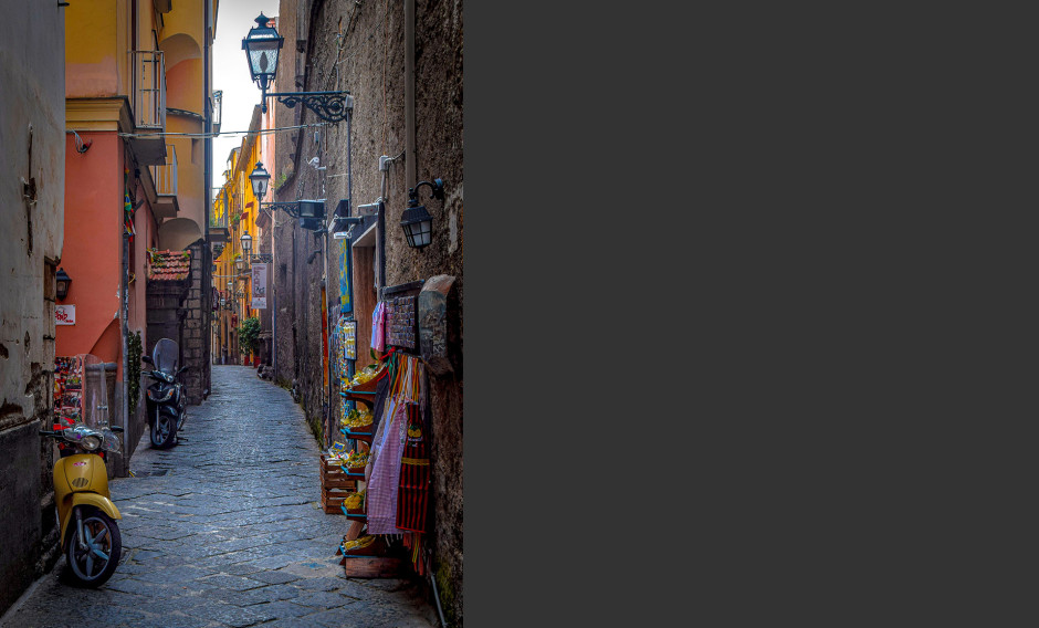 08: Gasse in der Altstadt von Sorrent  