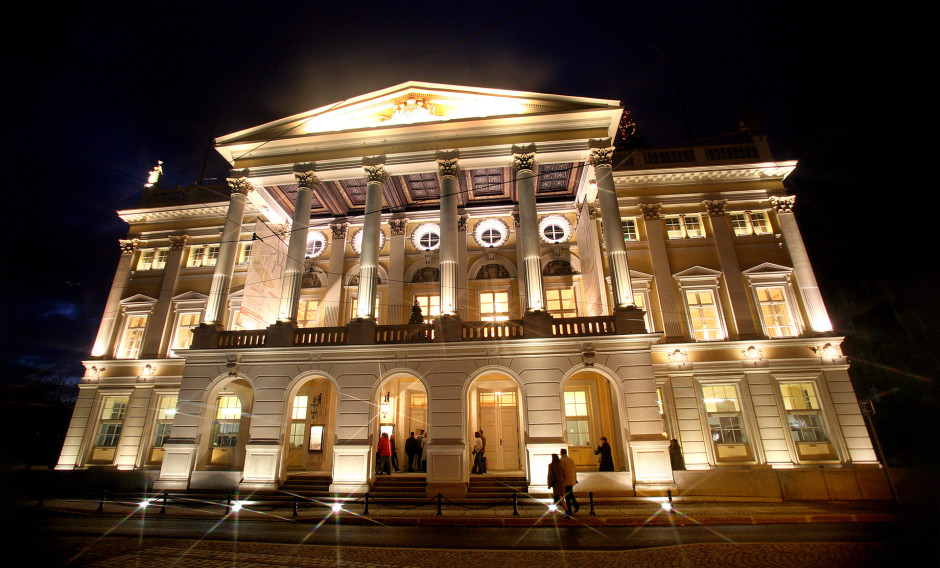Oper Breslau Das beleuchtete Opernhaus in Breslau