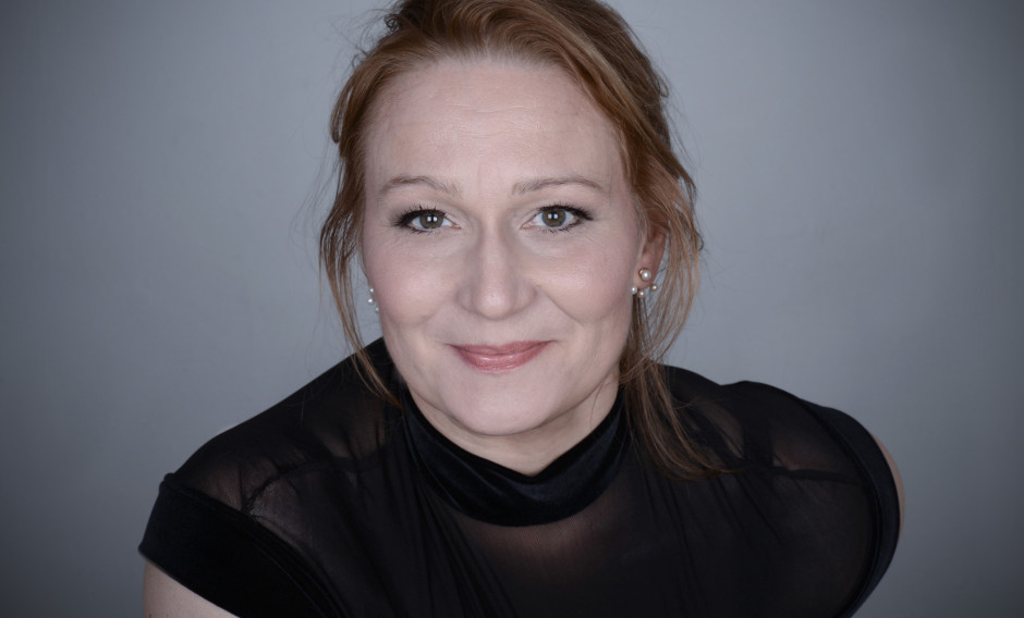 Portrait der Mezzo-Sopranistin Miriam Treichl   