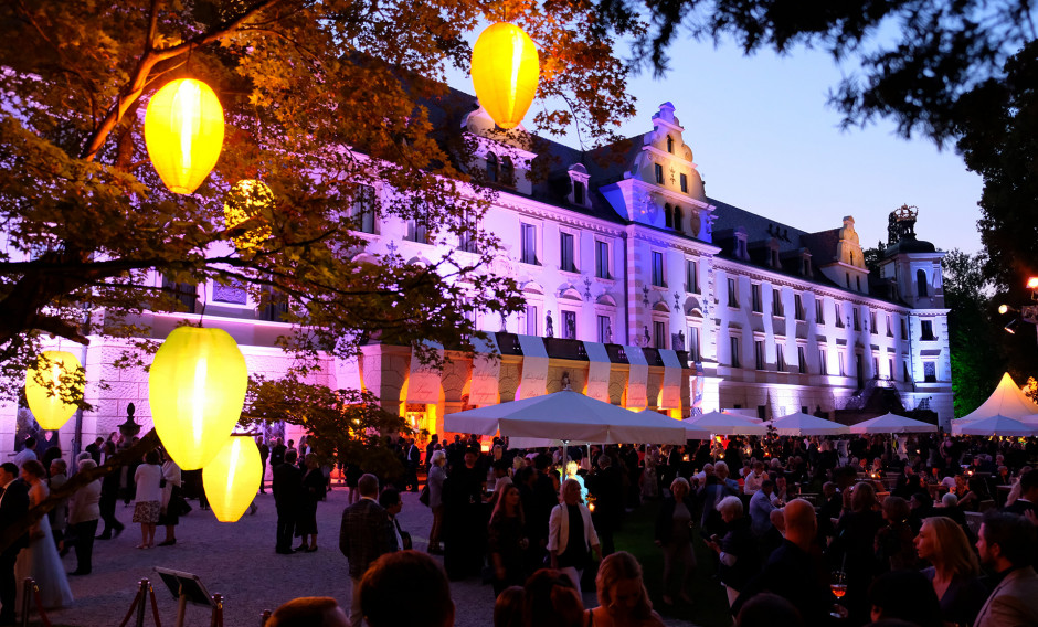 10 Regensburg, Schlossfestspiele: 