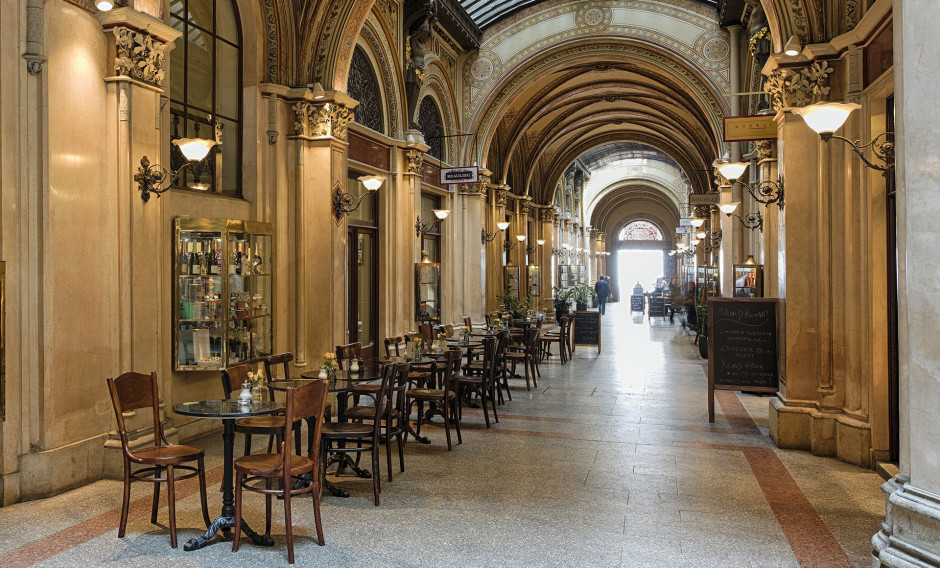 Galerie mit Kaffeehaus in Wien