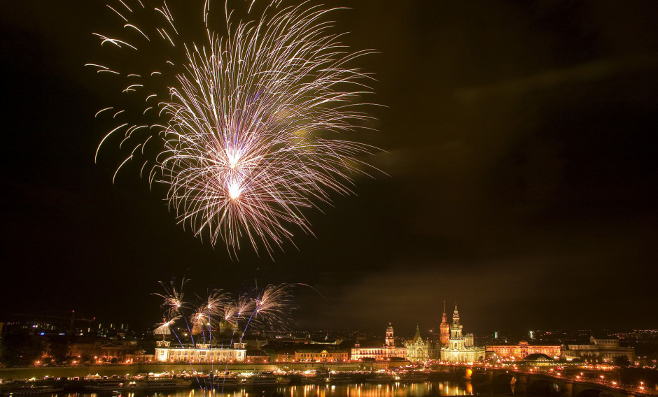 11 Dresden, Feuerwerk: 