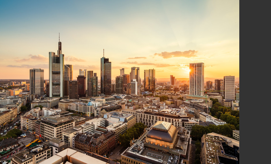 11 Frankfurt, Skyline: 