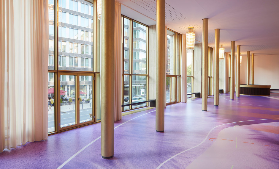 Bodengemälde der Künstlerin Jorinde Voigt für das Parkettfoyer der Hamburger Staatsoper