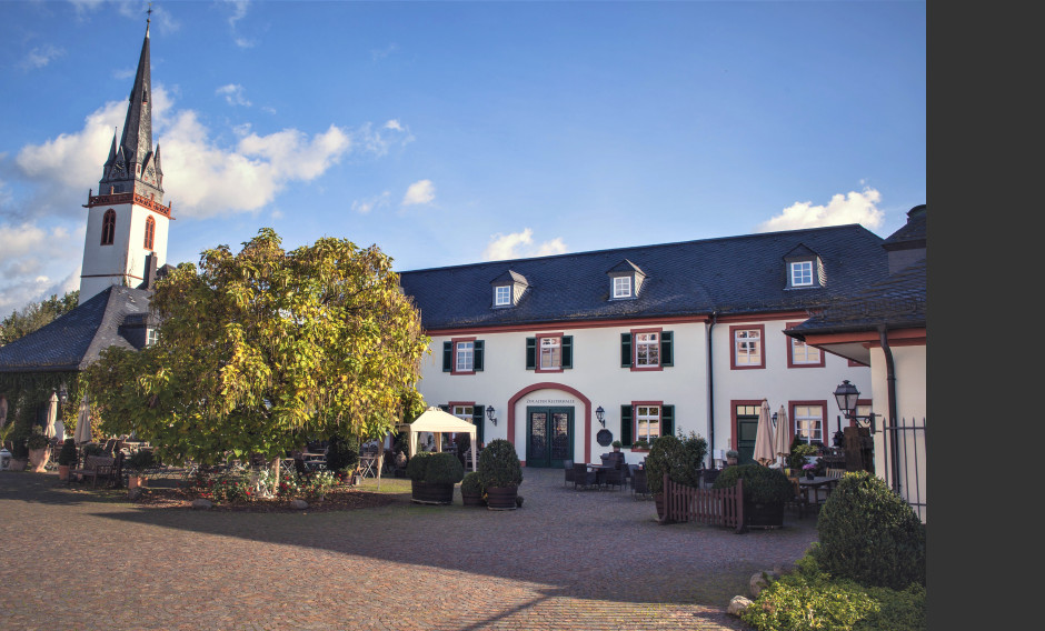 11 RMF, Schloss Reinartshausen: 