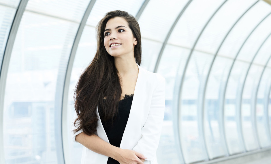 Portrait der Pianistin Caterina Grewe   