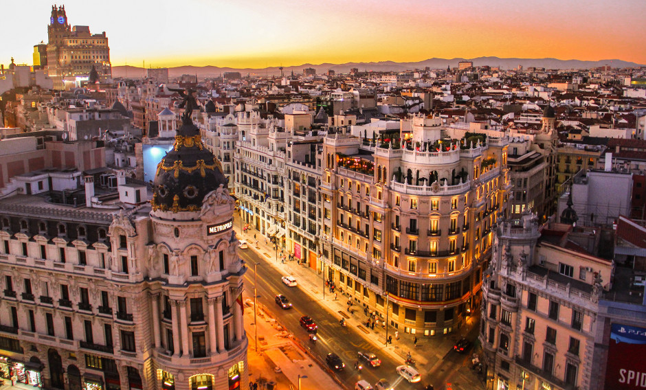 12 Barcelona: 