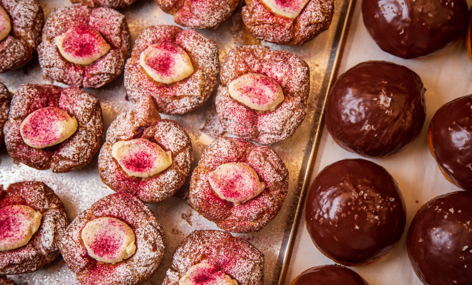 Kopenhagen Frische Köstlichkeiten in einer dänischen Bäckerei
