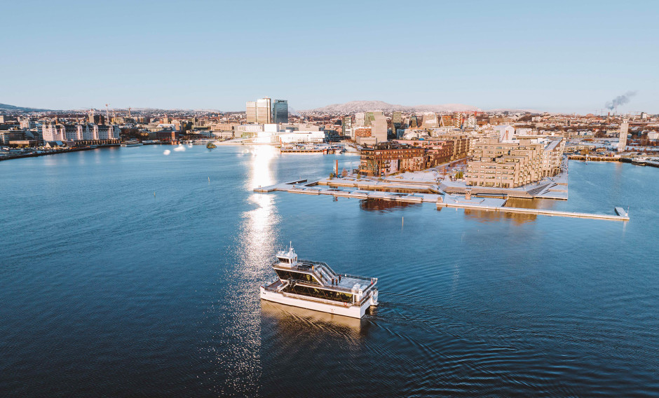12 Oslo, Elektoboot: 