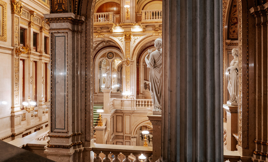 15 Wien, Staatsoper, Treppe: 