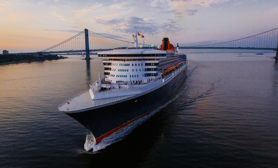 18 QM2, Queen Mary 2: 