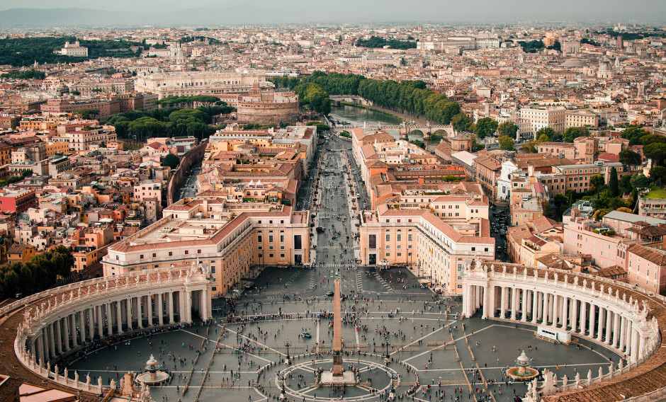 19: Blick auf Stadt und Petersplatz in Rom    