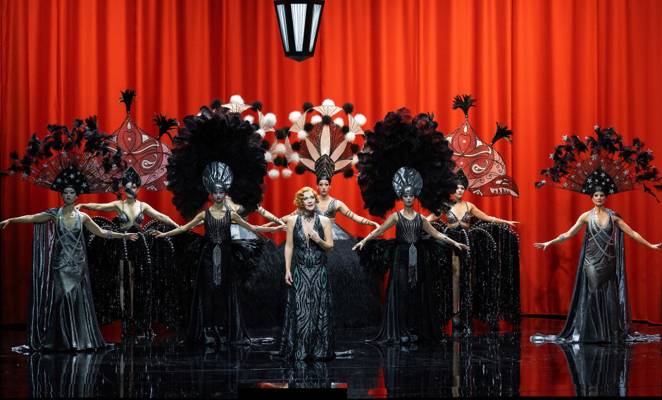 Teaser Panorama, Zürich, Oper Zürich, Szene aus "Die lustige Witwe": 