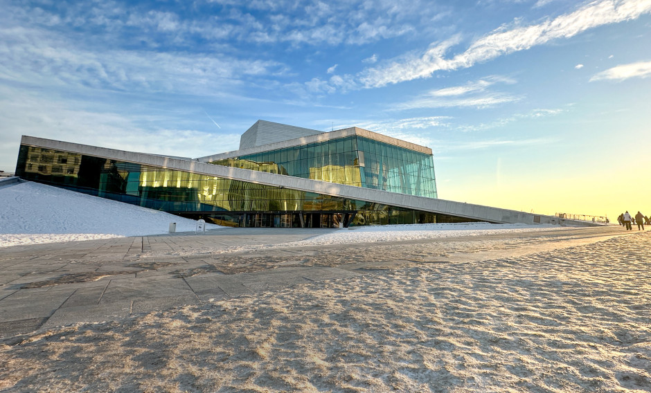 Oper Oslo Die Oper in Oslo in der Wintersonne