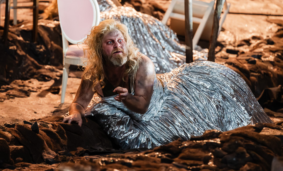 Szene aus "Pique Dame" an der Oper Leipzig