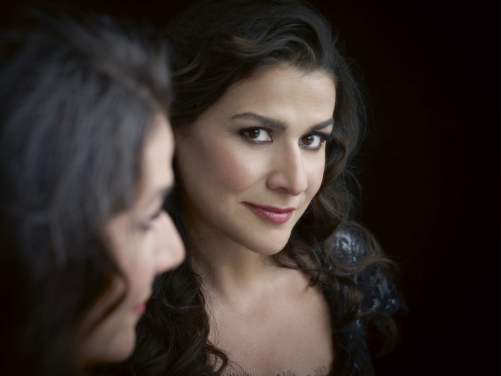 Portrait der Sopranistin Cecilia Bartoli