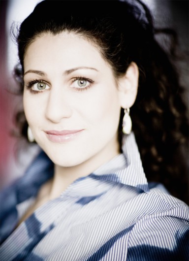 Portrait der Sopranistin Anja Harteros