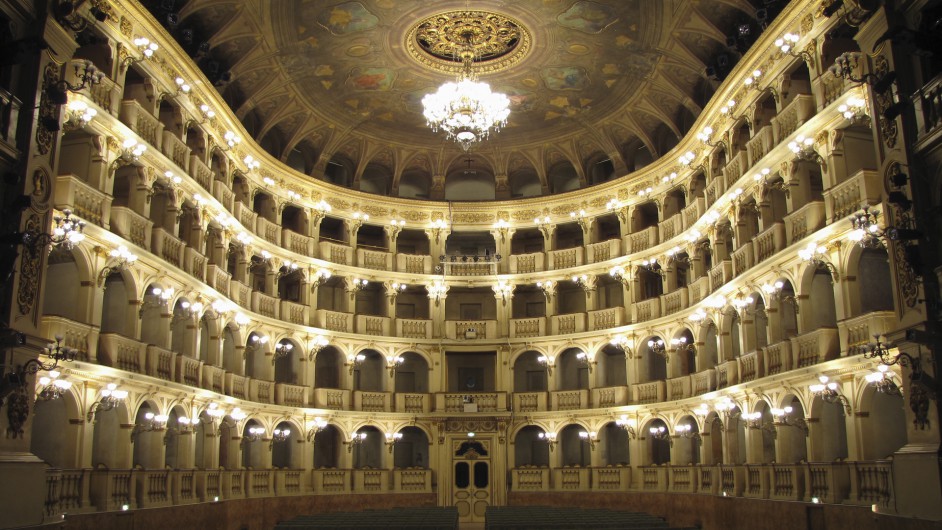 Teatro Comunale Bologna 