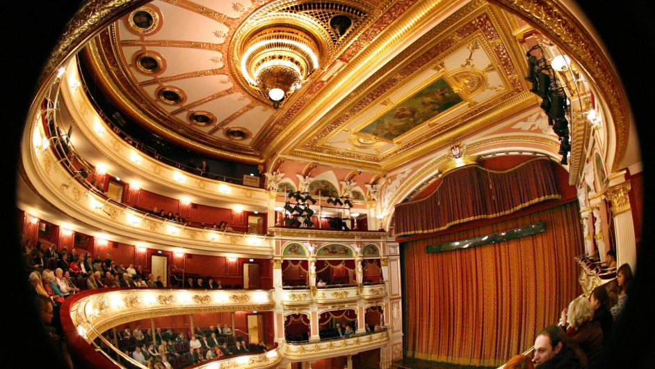 Innenansicht der Oper Breslau
