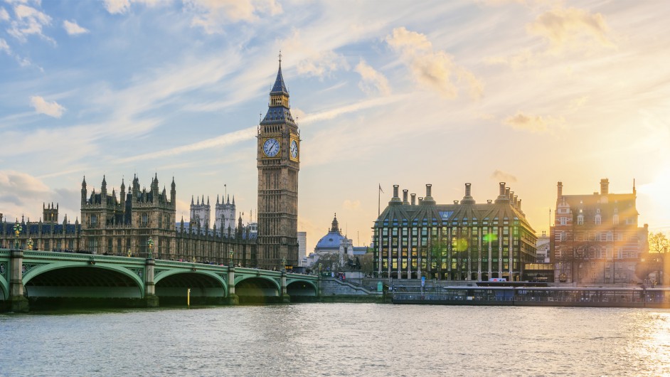 Stadtansicht mit Big Ben und Themse 